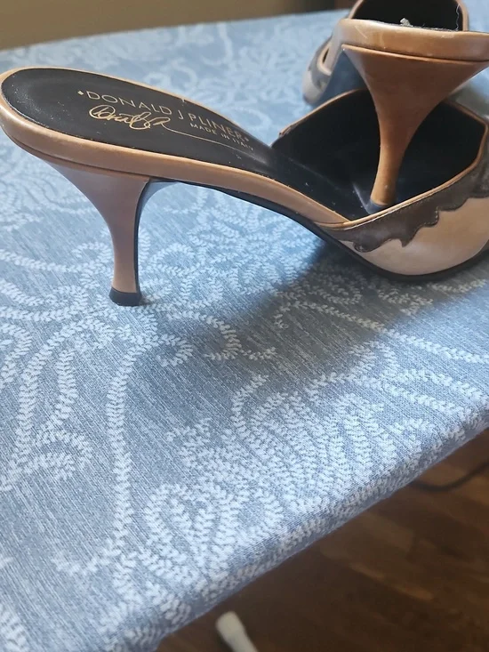 Donald Pliner Beauties! - Picture 4 of 5